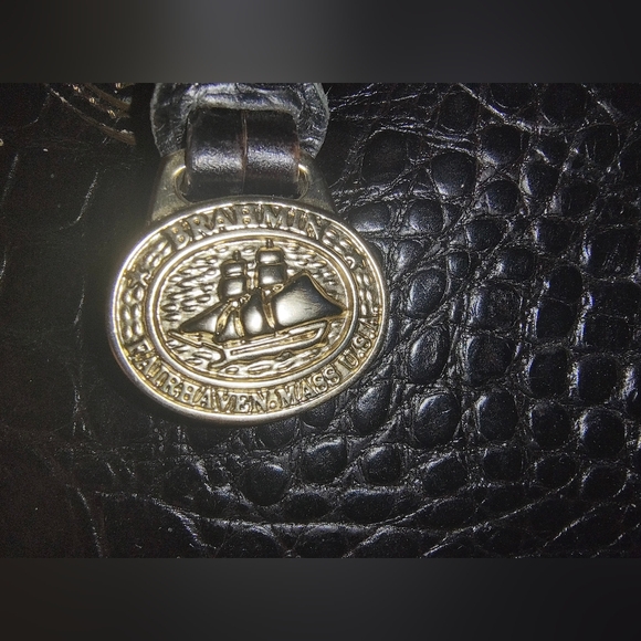 Brahmin Honor Collection Sleek Black Croc Embossed Shoulder Bag - Picture 8 of 16